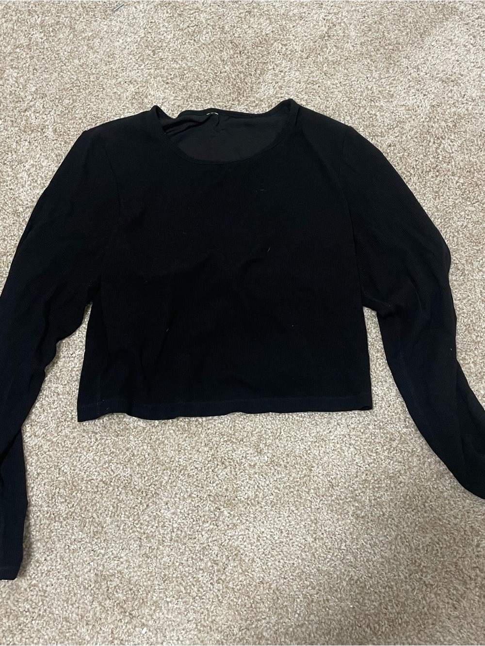 Black Long-Sleeve Cropped Ribbed Top - Women